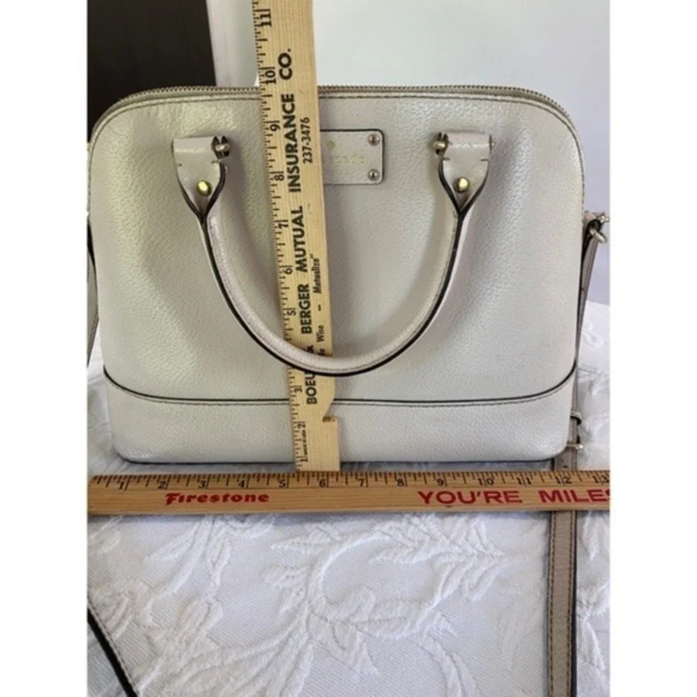 Kate Spade Designer Bag Cream Pebbled Leather Satchel Crossbody Cedar Street‎
